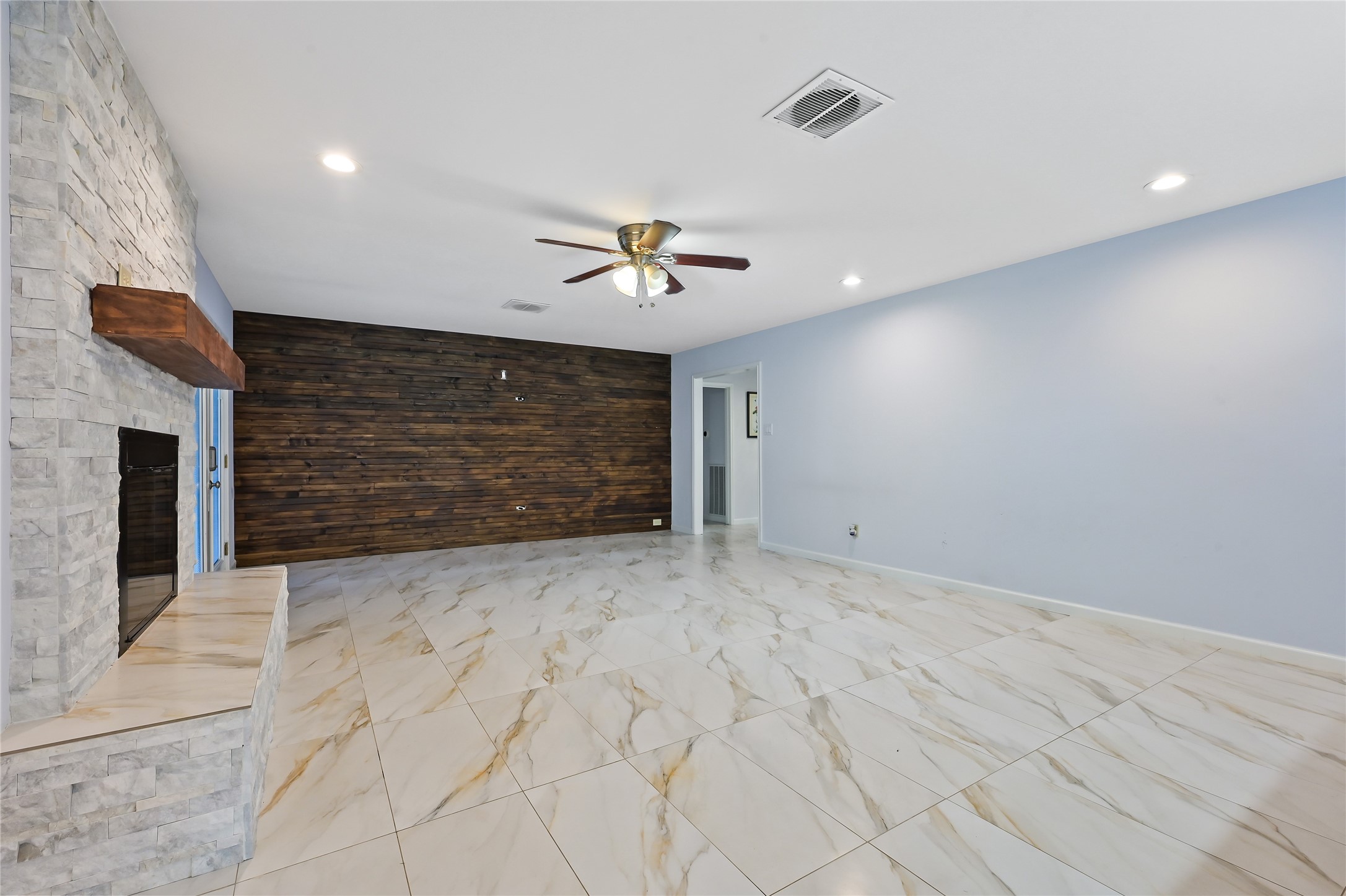 12018 Beinhorn Drive Property Photo 6