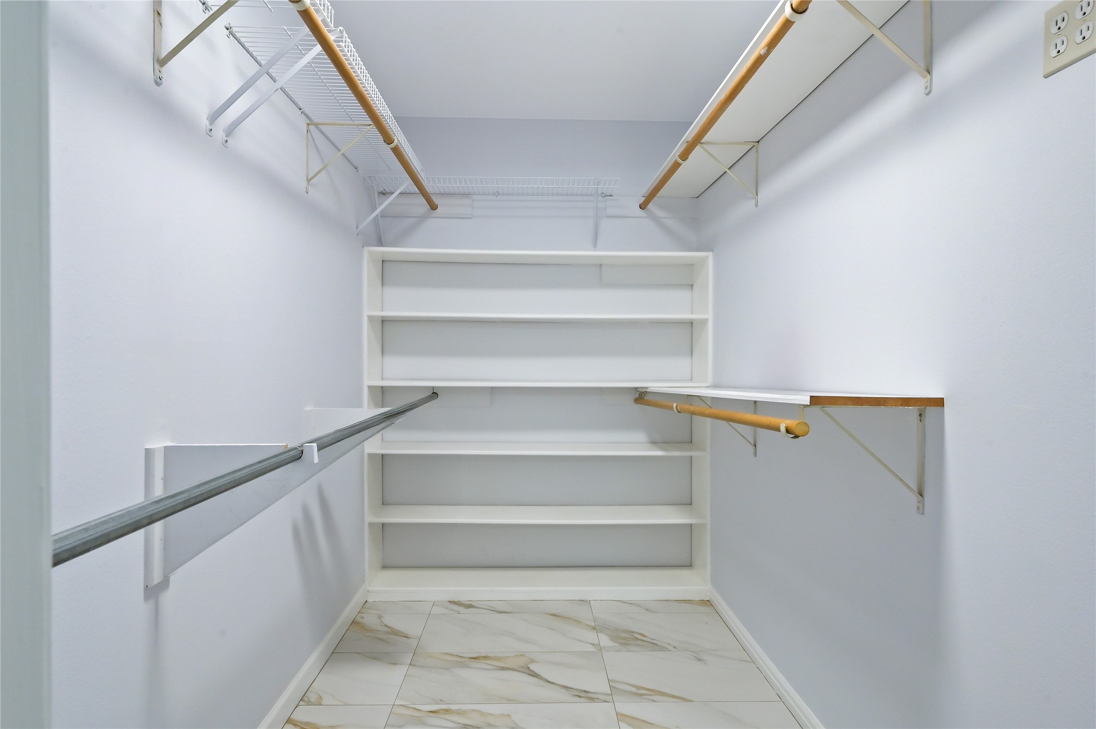 12018 Beinhorn Drive Property Photo 15