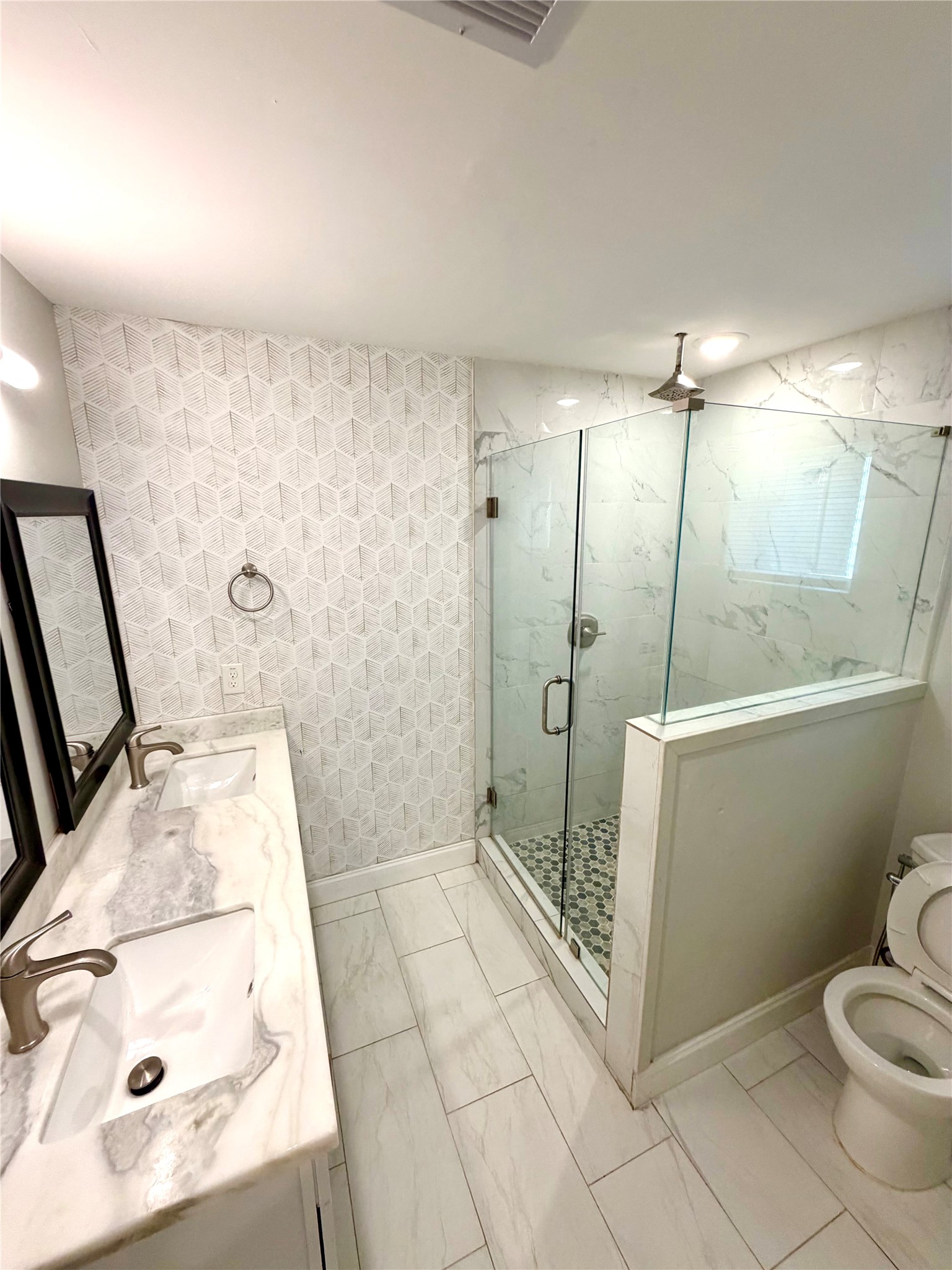 1925 Pech Road Property Photo 12