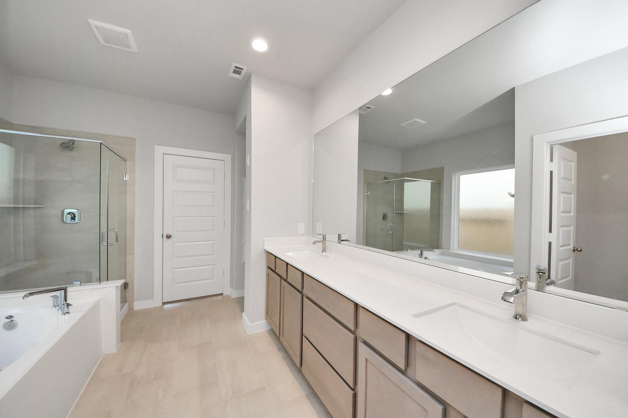 11722 Leafy Laurel Drive, Houston Tx 77066 Property Photo 24