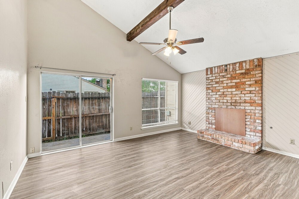 11807 Gatlinburg Drive Property Photo 5