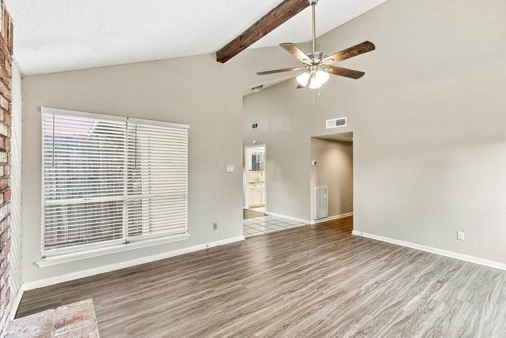 11807 Gatlinburg Drive Property Photo 6