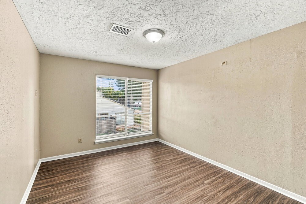 11807 Gatlinburg Drive Property Photo 15