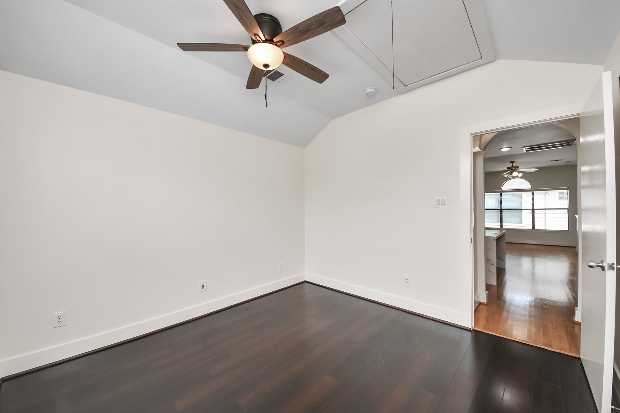 5941 South Loop E 205 Property Photo 15