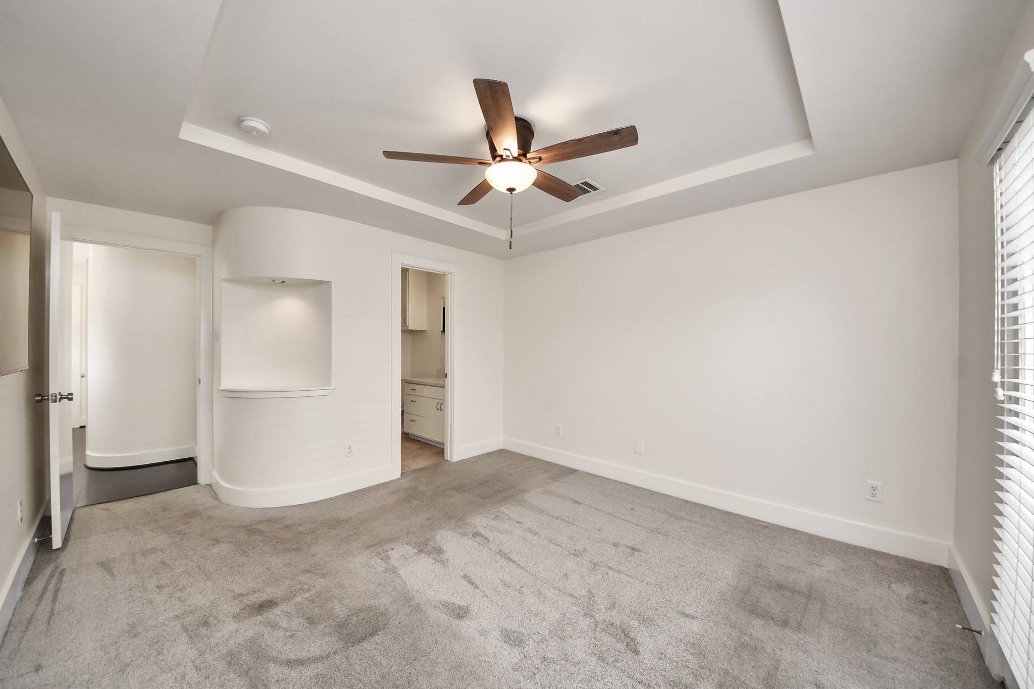 5941 South Loop E 205 Property Photo 18