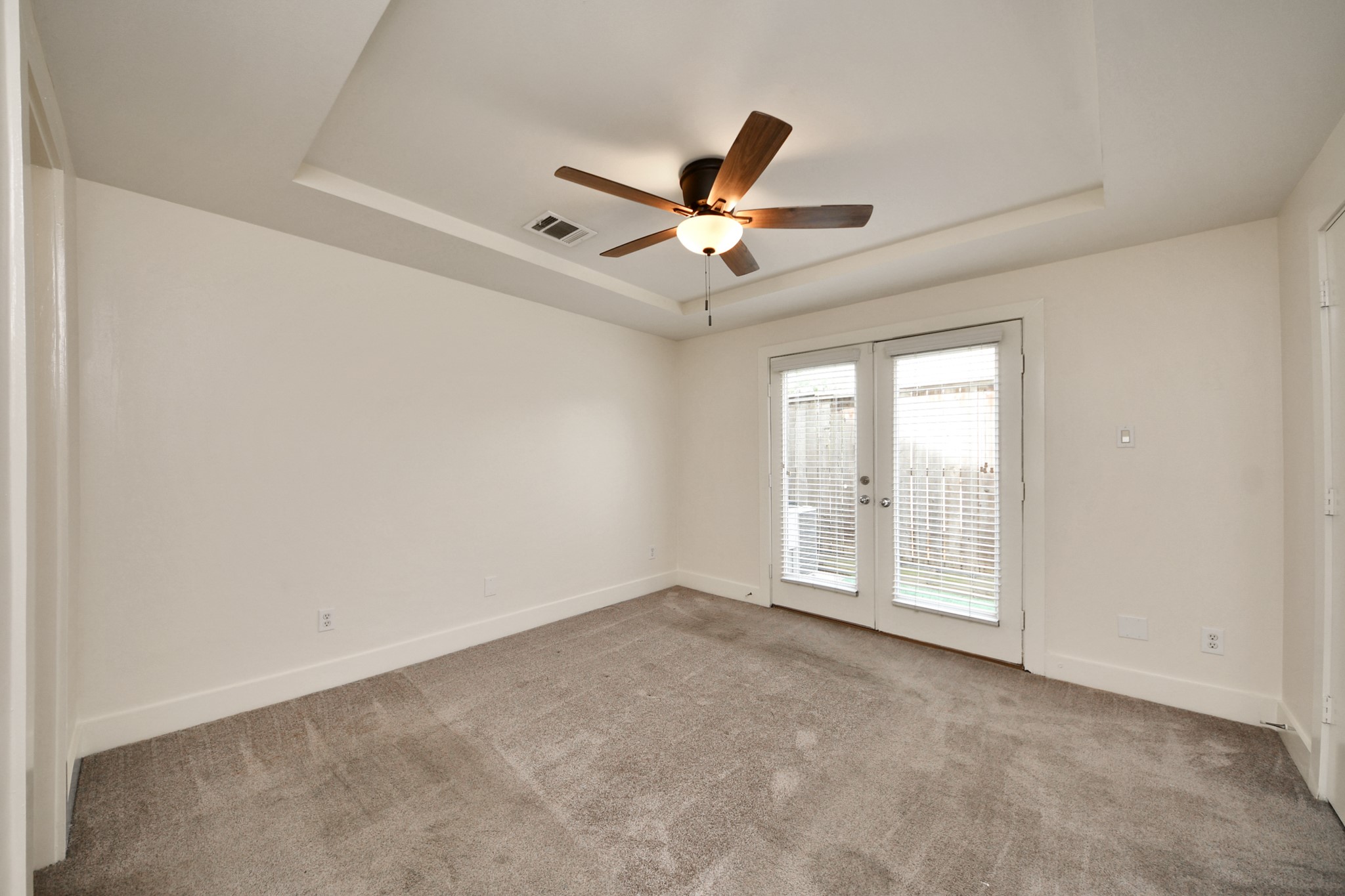 5941 South Loop E 205 Property Photo 19