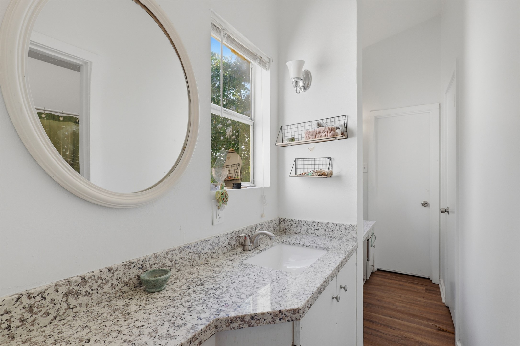 1621 & 1623 W Adoue Street Property Photo 25