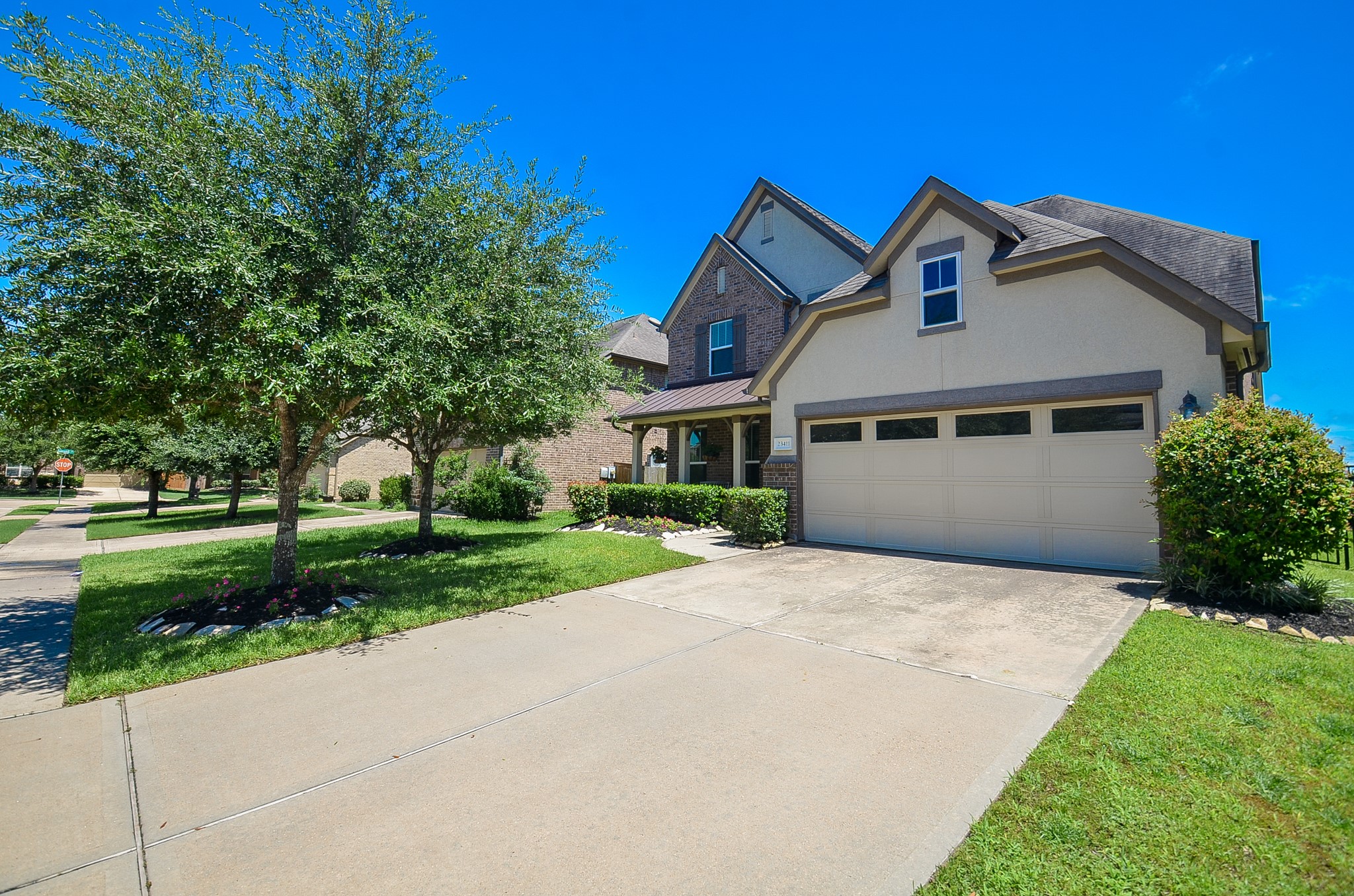 23411 Farfalla Lane Property Photo 3