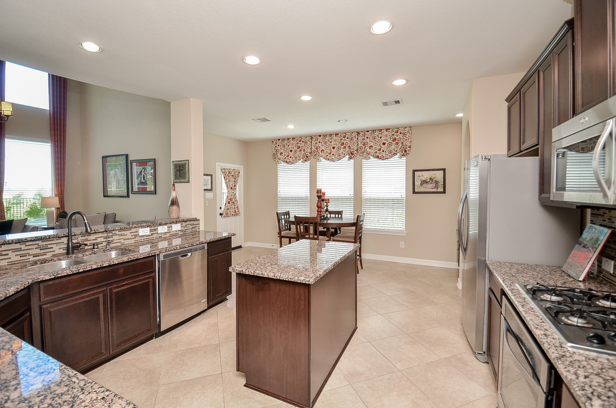 23411 Farfalla Lane Property Photo 15