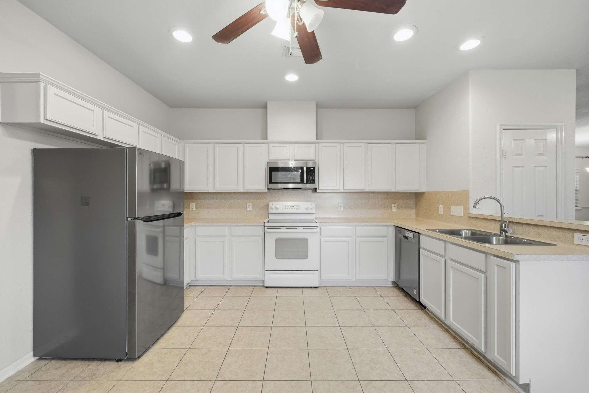 3039 Orange Street Property Photo 11
