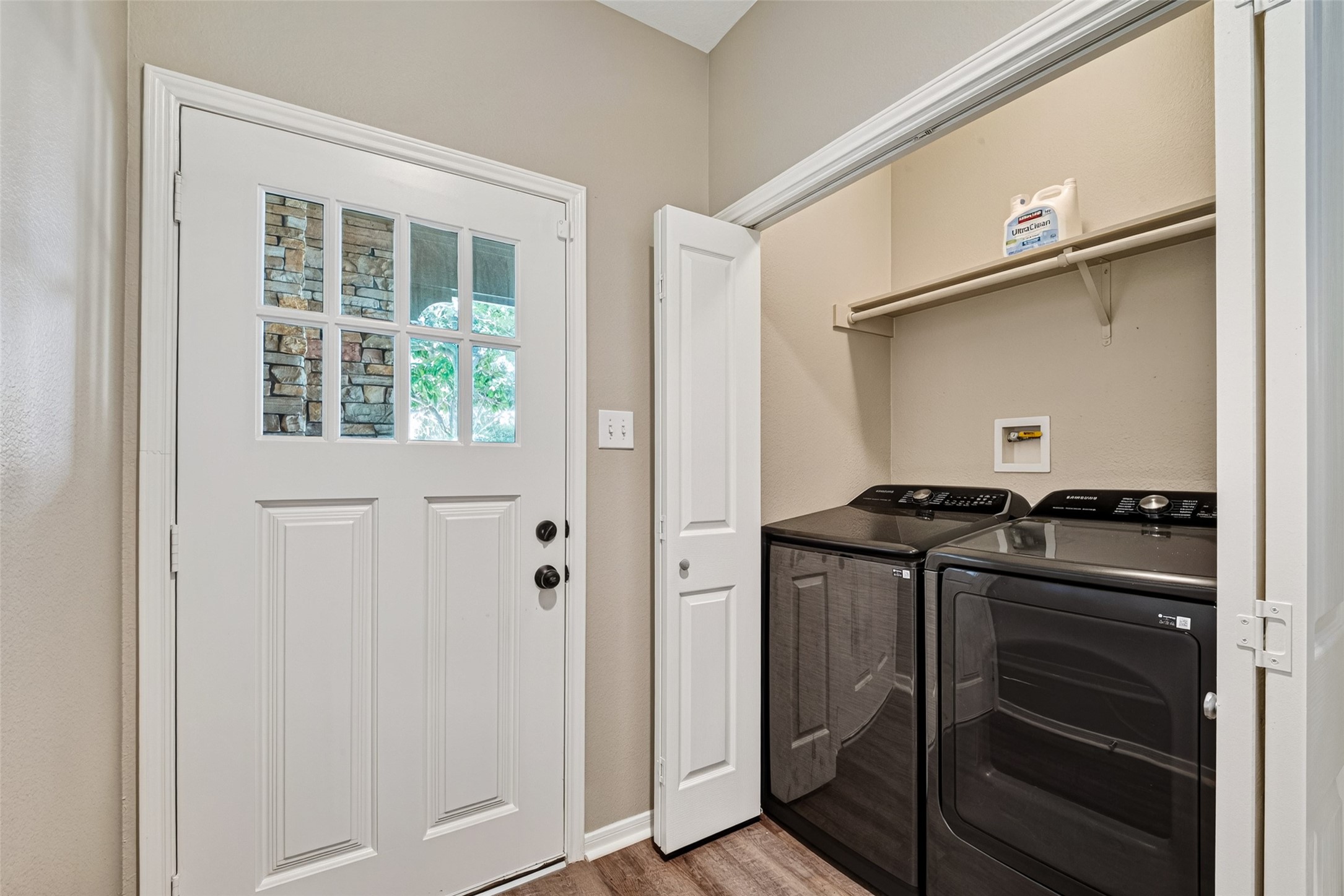 77 Woodlily Pl Property Photo 3