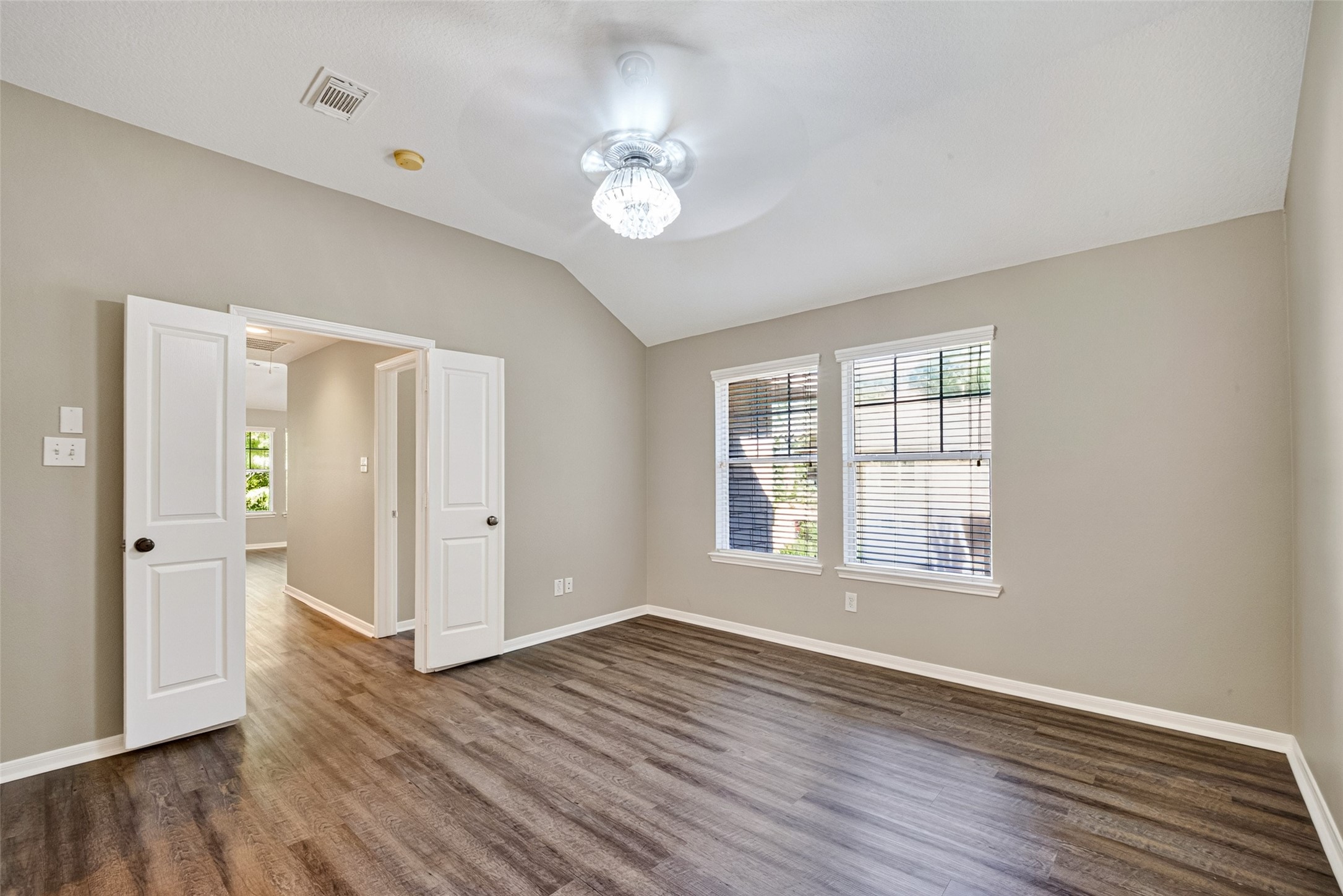 77 Woodlily Pl Property Photo 15
