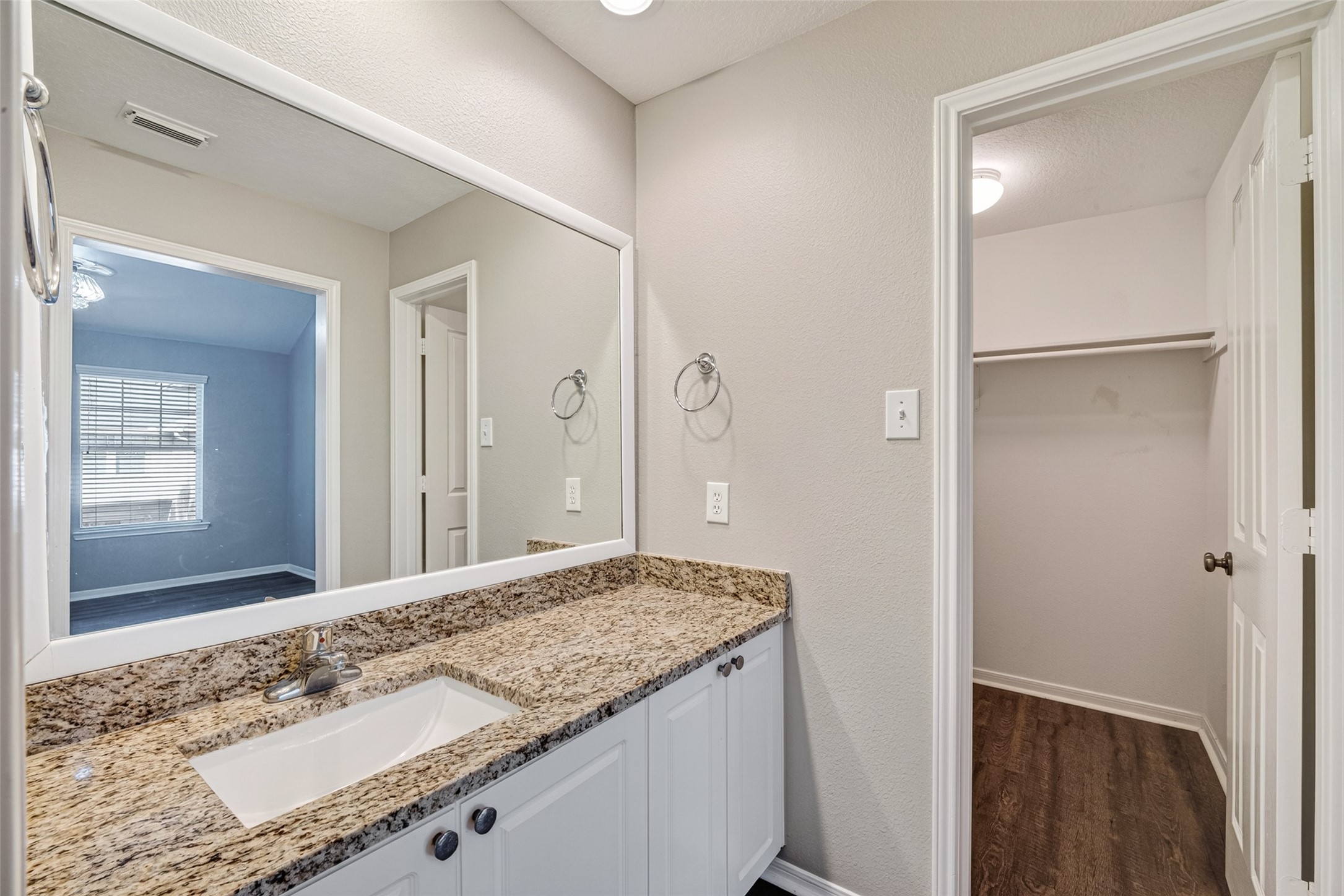 77 Woodlily Pl Property Photo 19