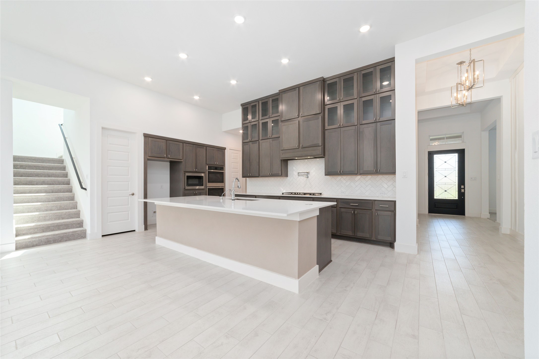 32018 Crested Knoll Court Property Photo 16