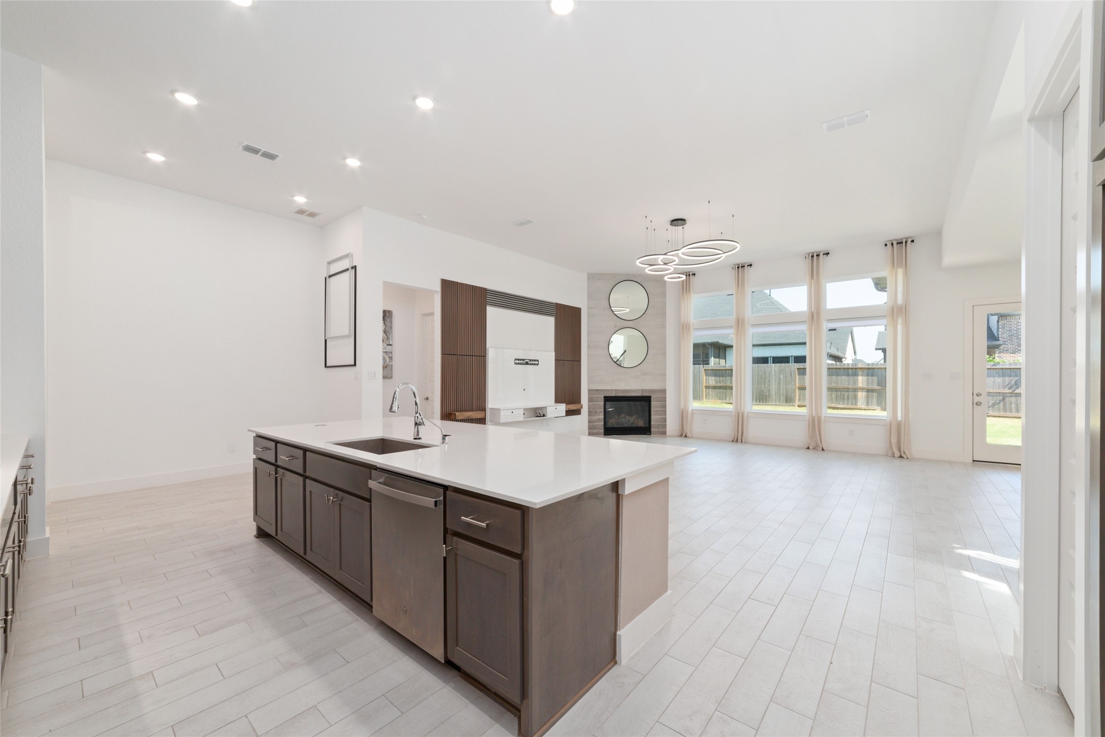 32018 Crested Knoll Court Property Photo 20