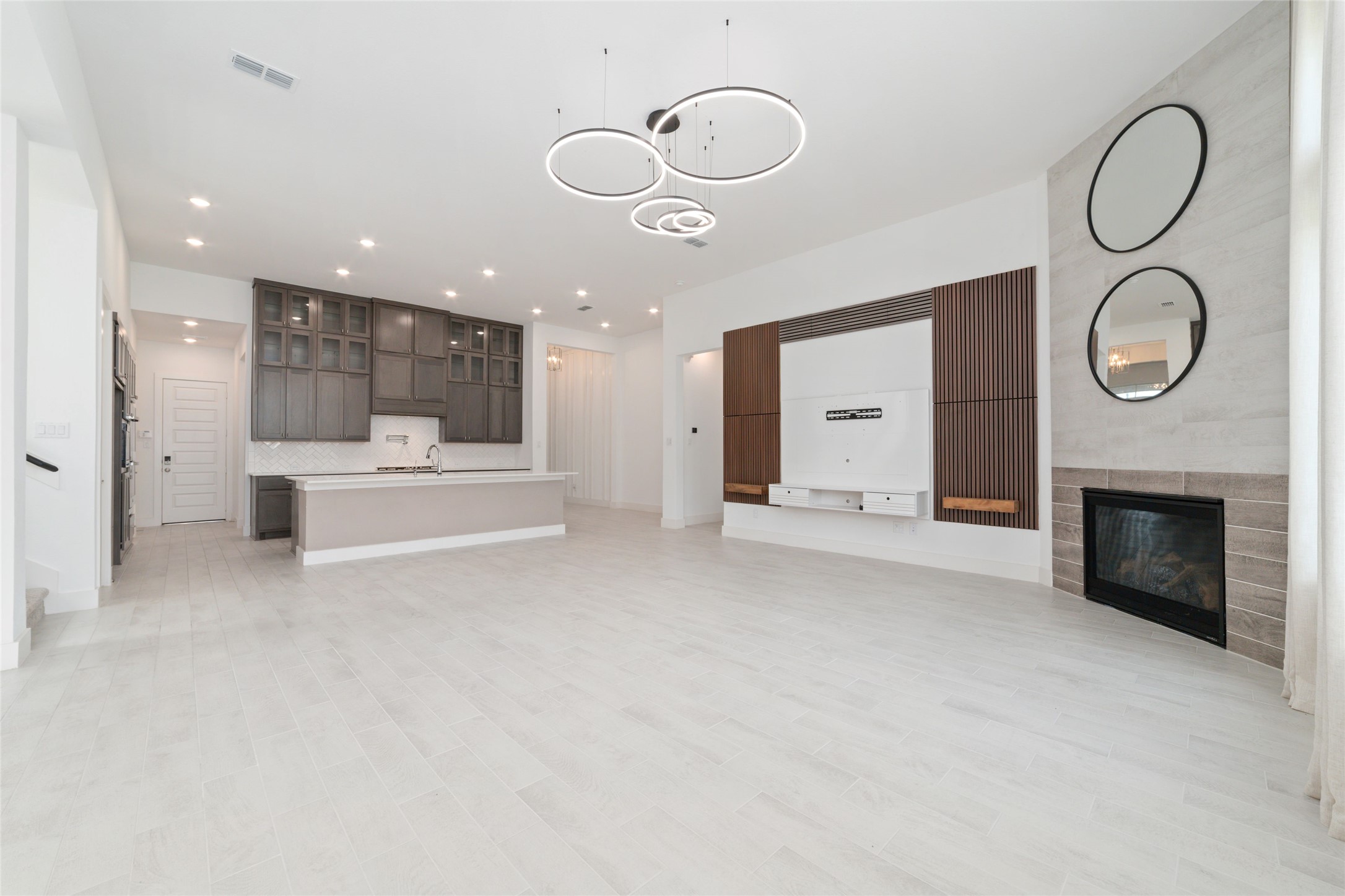32018 Crested Knoll Court Property Photo 23