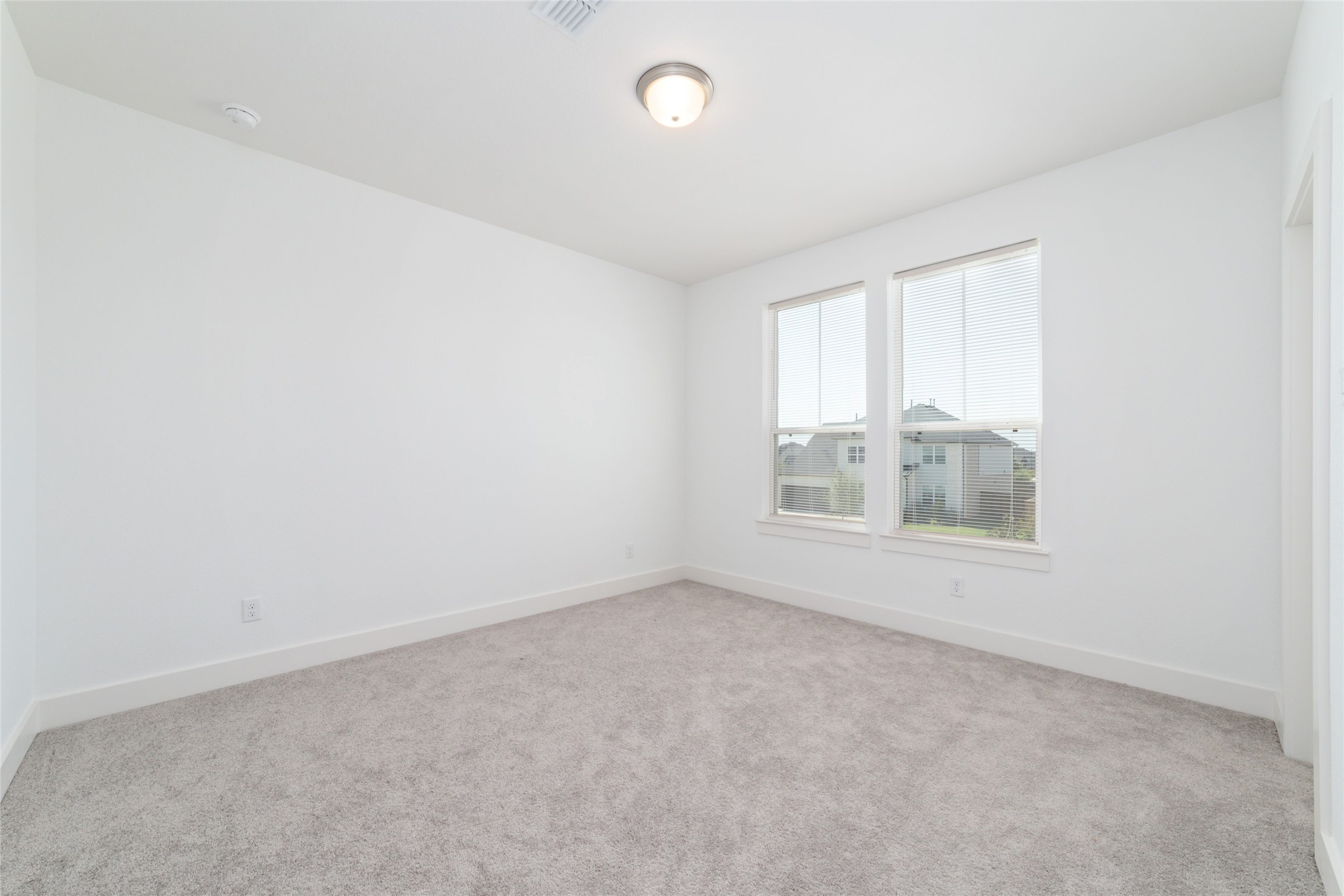 32018 Crested Knoll Court Property Photo 36