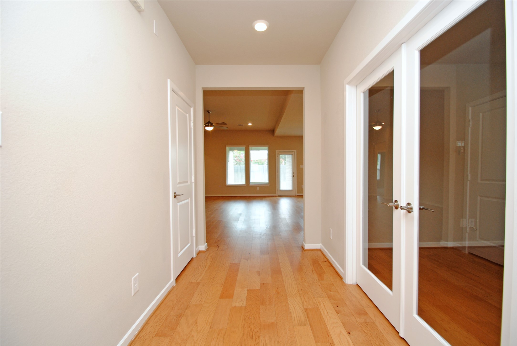 8326 Oakland Heights Lane Property Photo 13