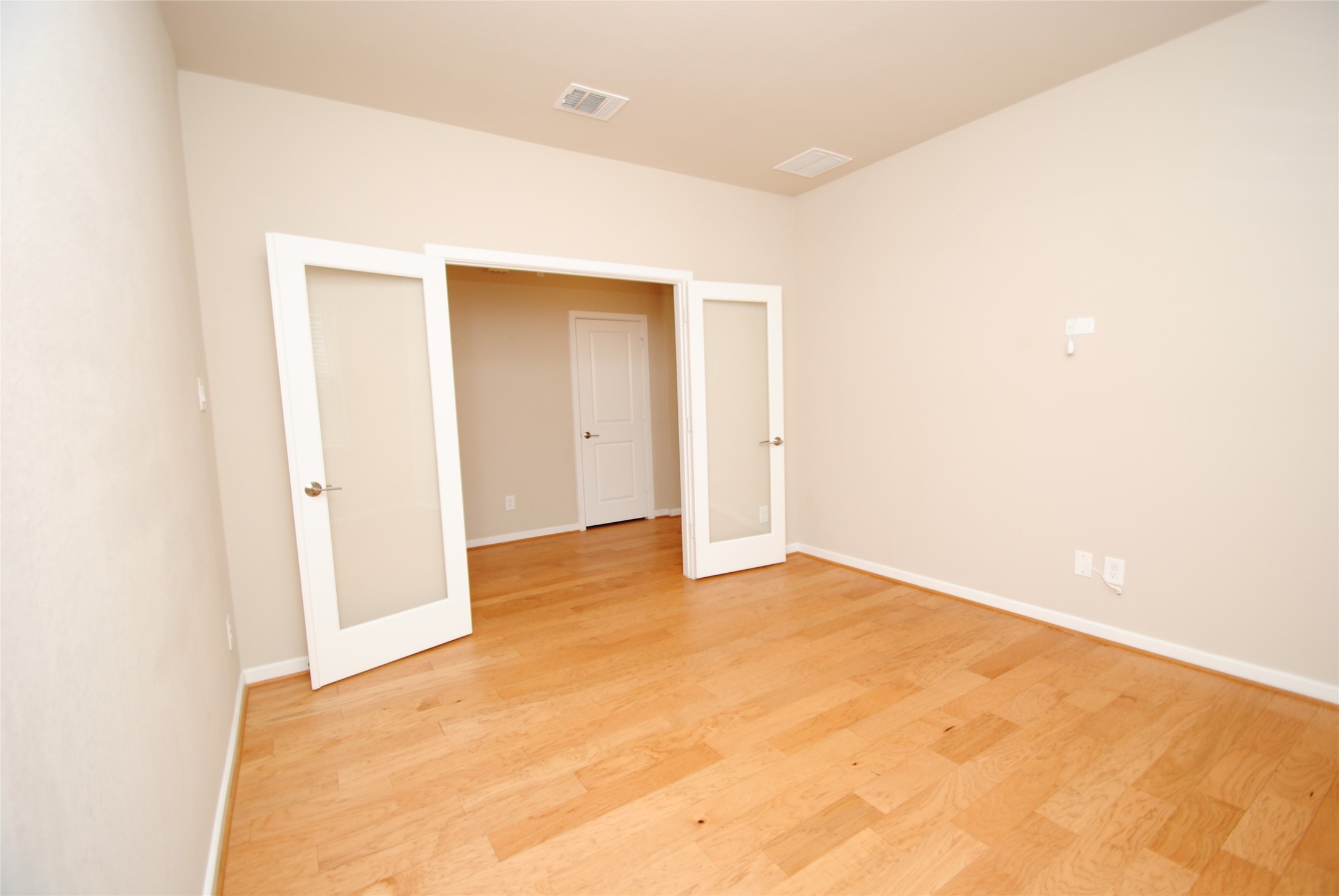8326 Oakland Heights Lane Property Photo 16