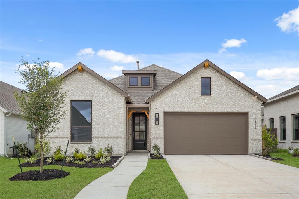 12335 Palmetto Drive Property Photo 1
