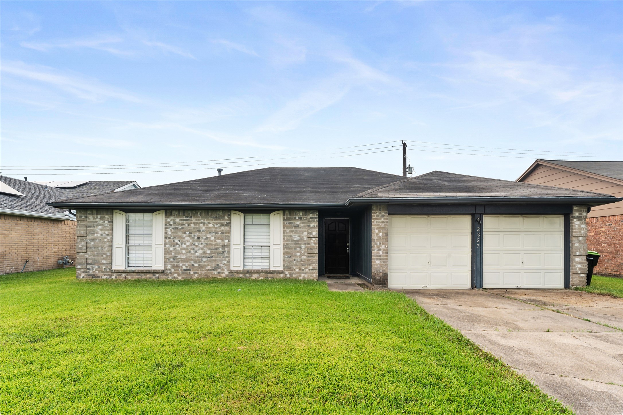 2327 Rittenmore Drive Property Photo 3