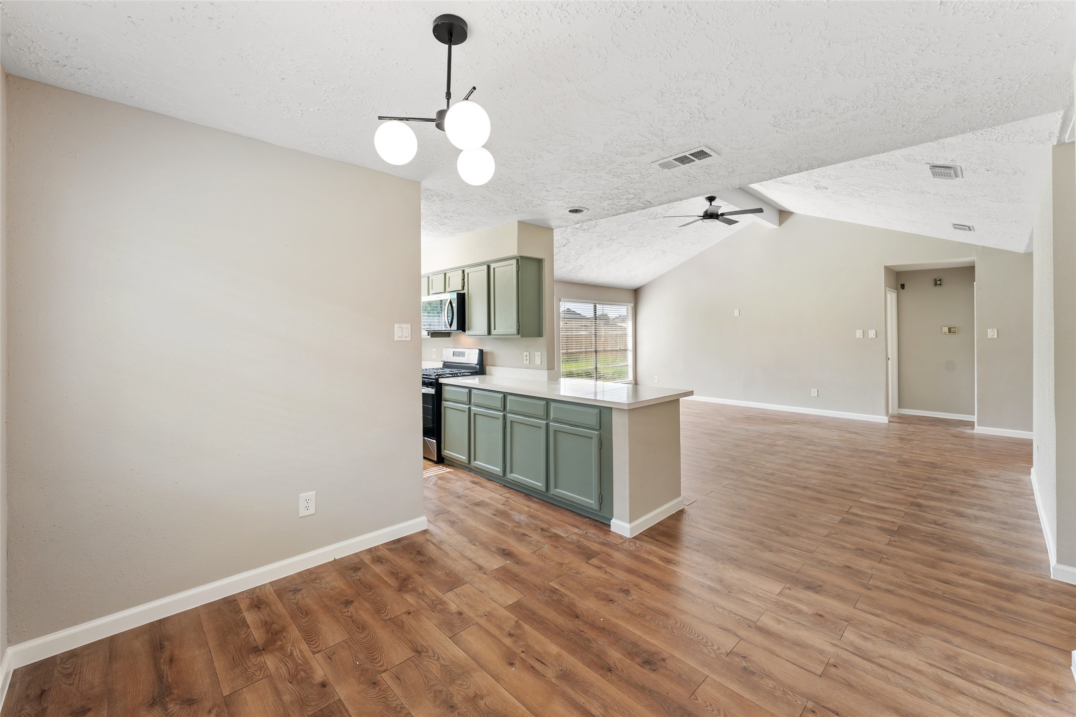 2327 Rittenmore Drive Property Photo 8