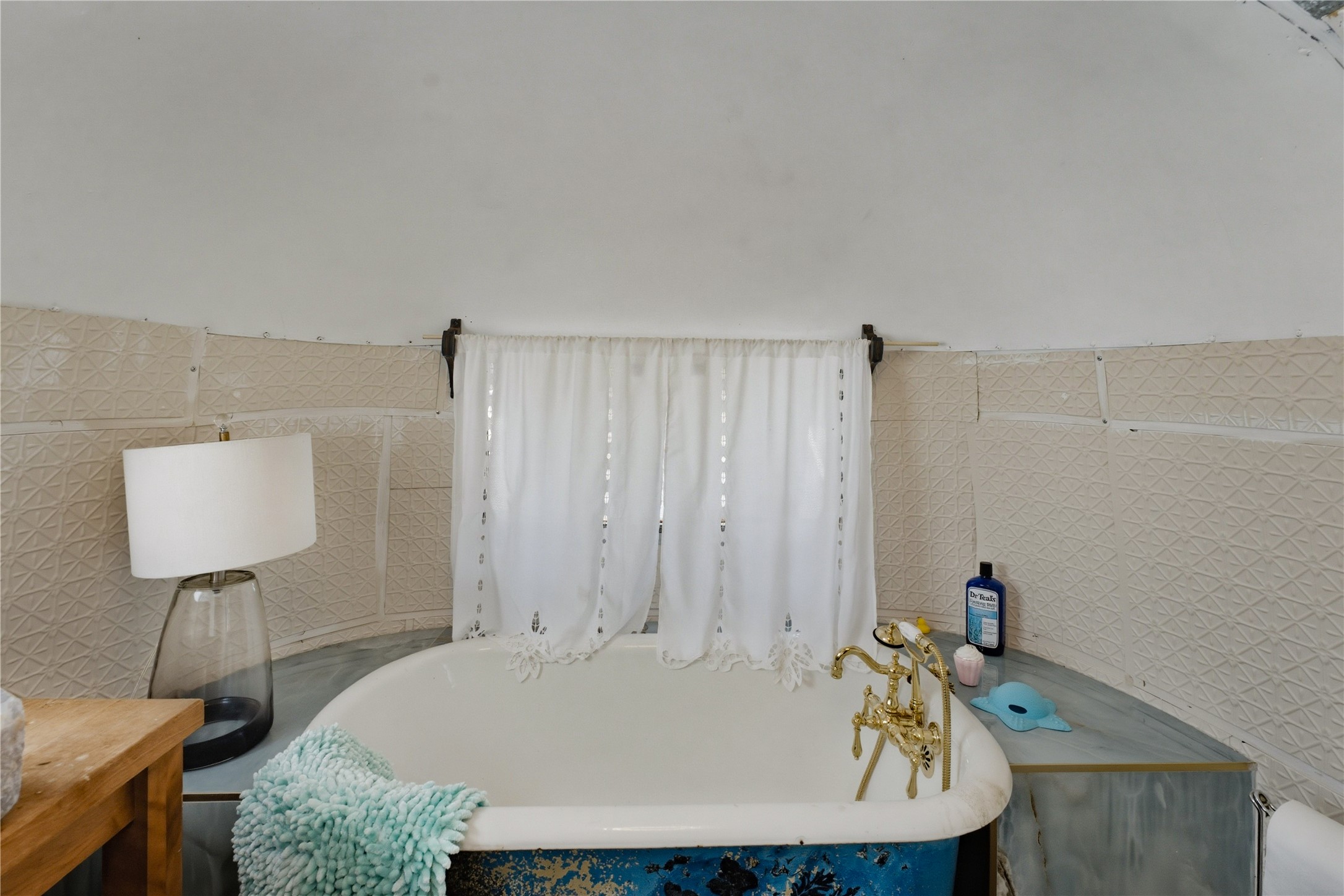 5601 Wickel Road Property Photo 12