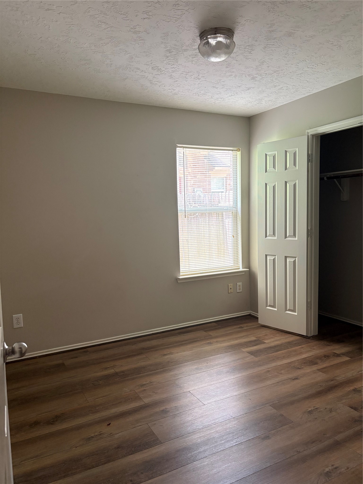 18499 Sunrise Pnes Property Photo 7