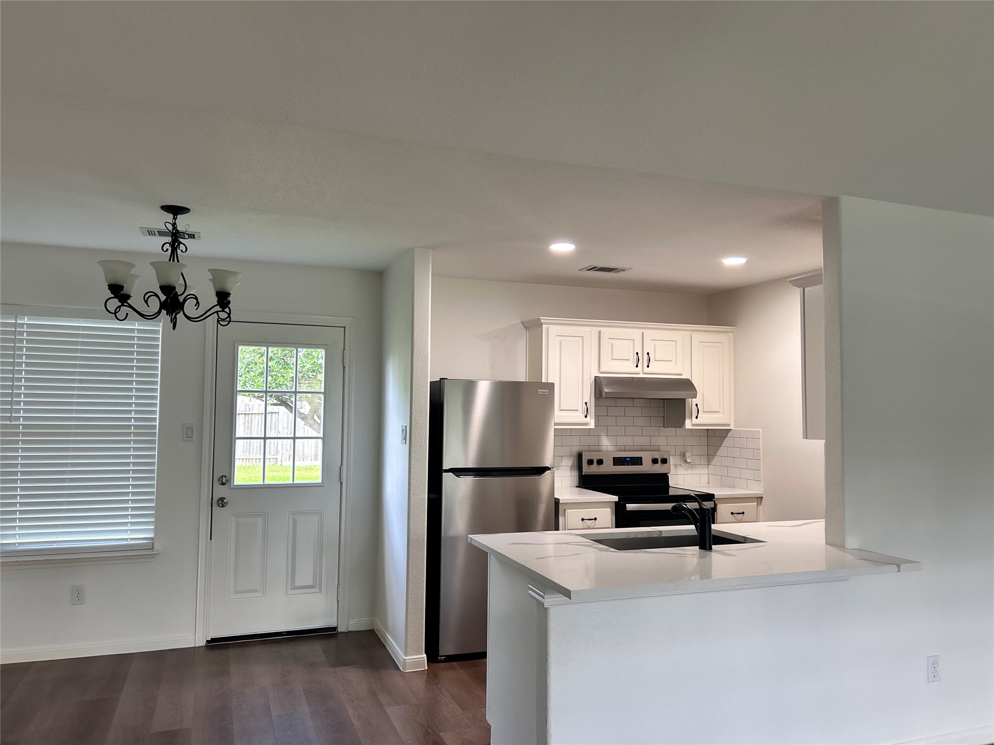 29019 Red River Loop Property Photo 3