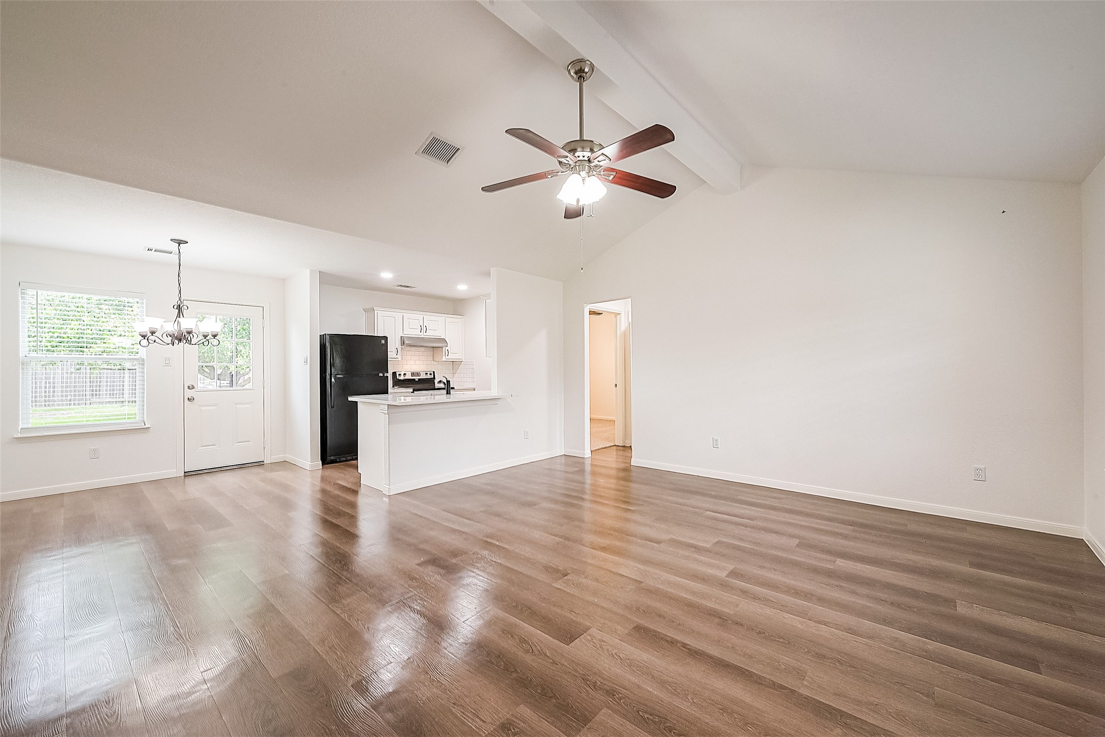 29019 Red River Loop Property Photo 4