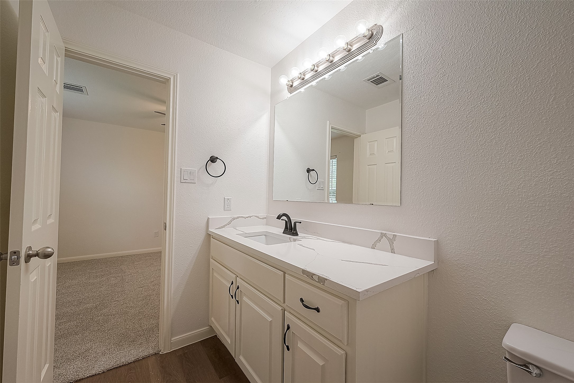 29019 Red River Loop Property Photo 19