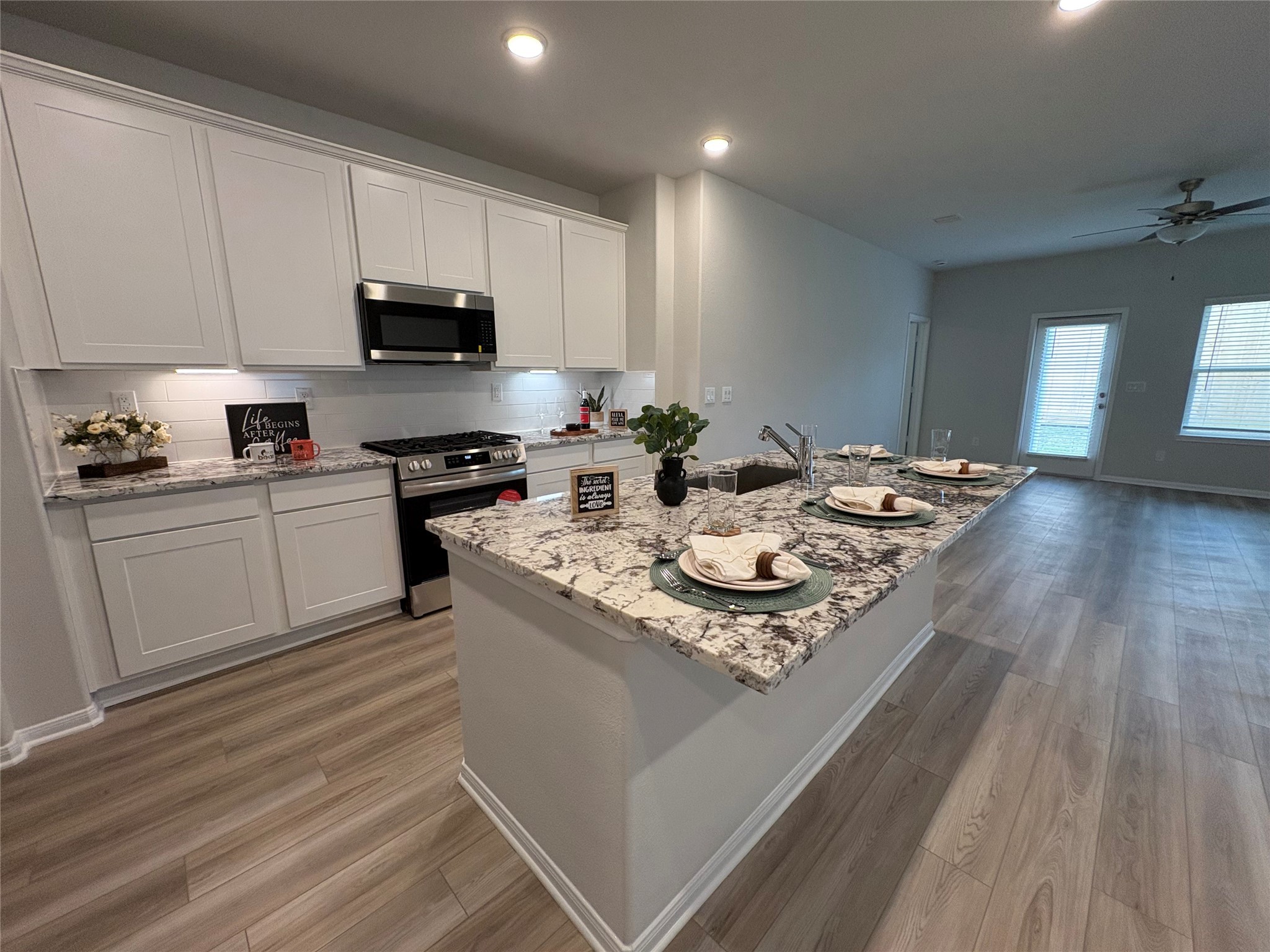 8466 Sweet Cherry Lane Property Photo 4