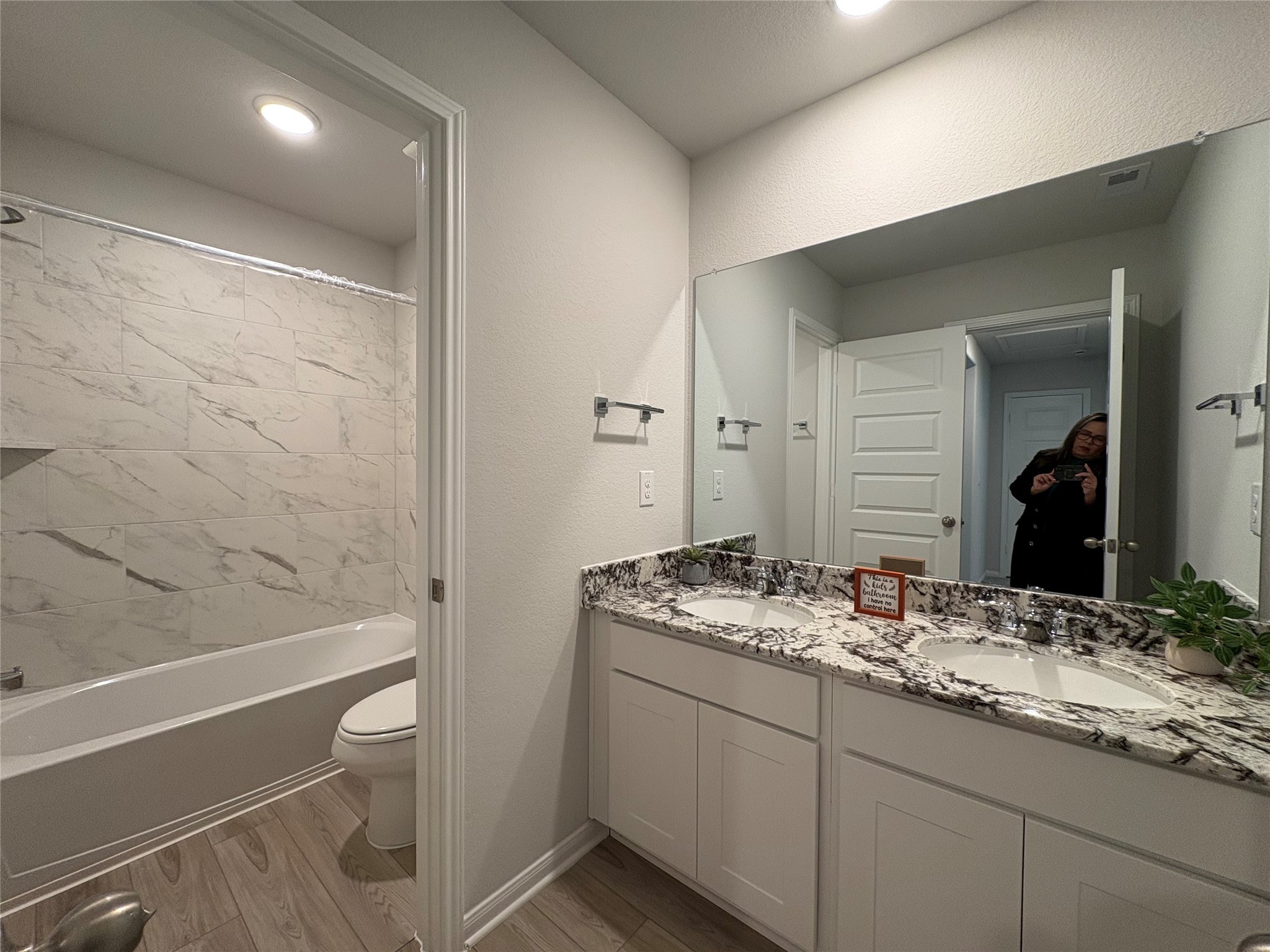 8466 Sweet Cherry Lane Property Photo 23
