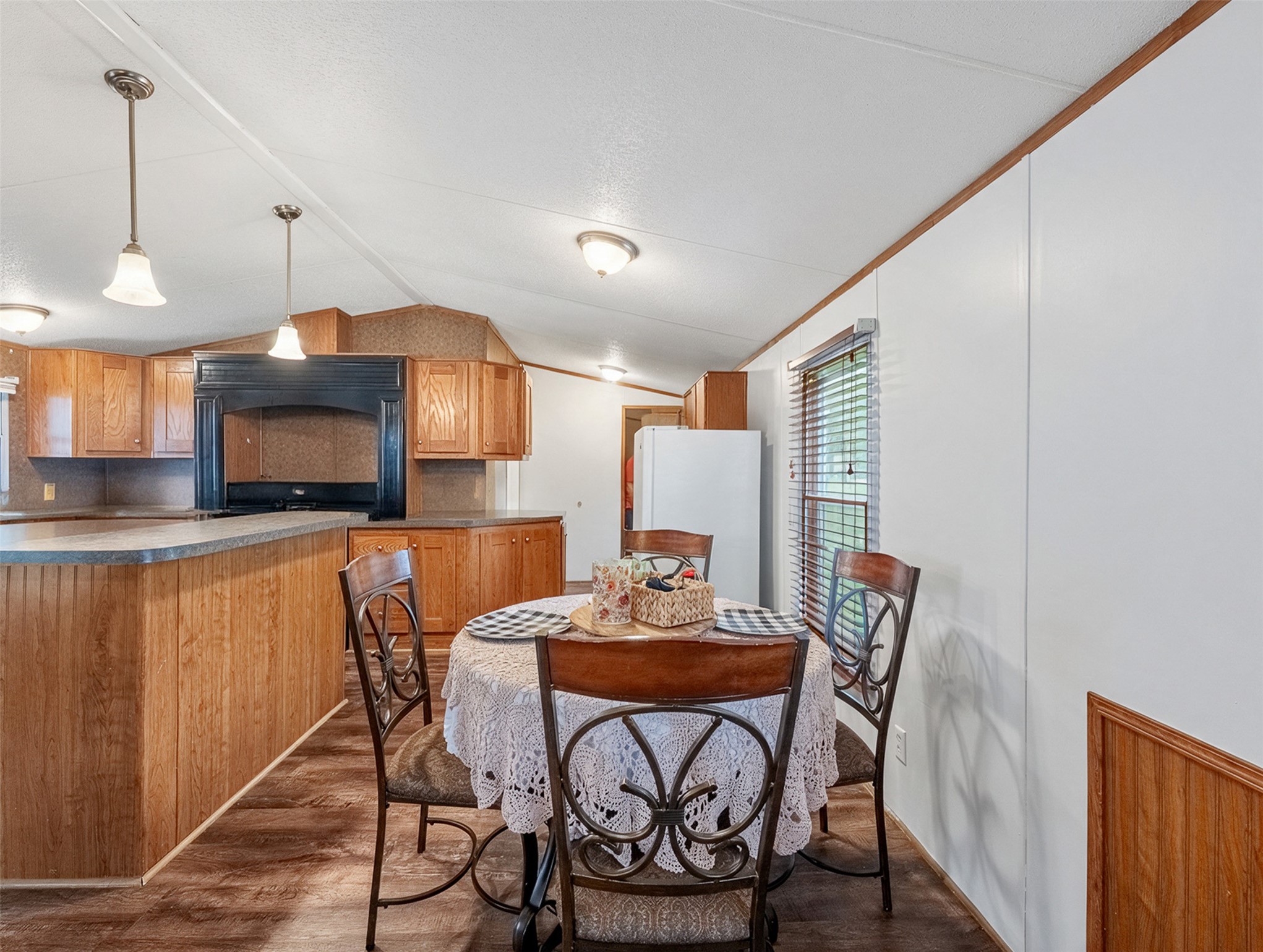 13053 Oak Manor Court Property Photo 9