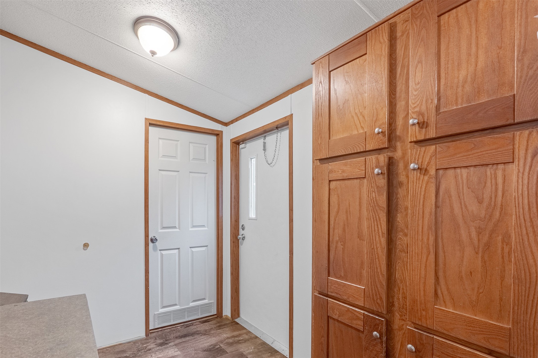 13053 Oak Manor Court Property Photo 11