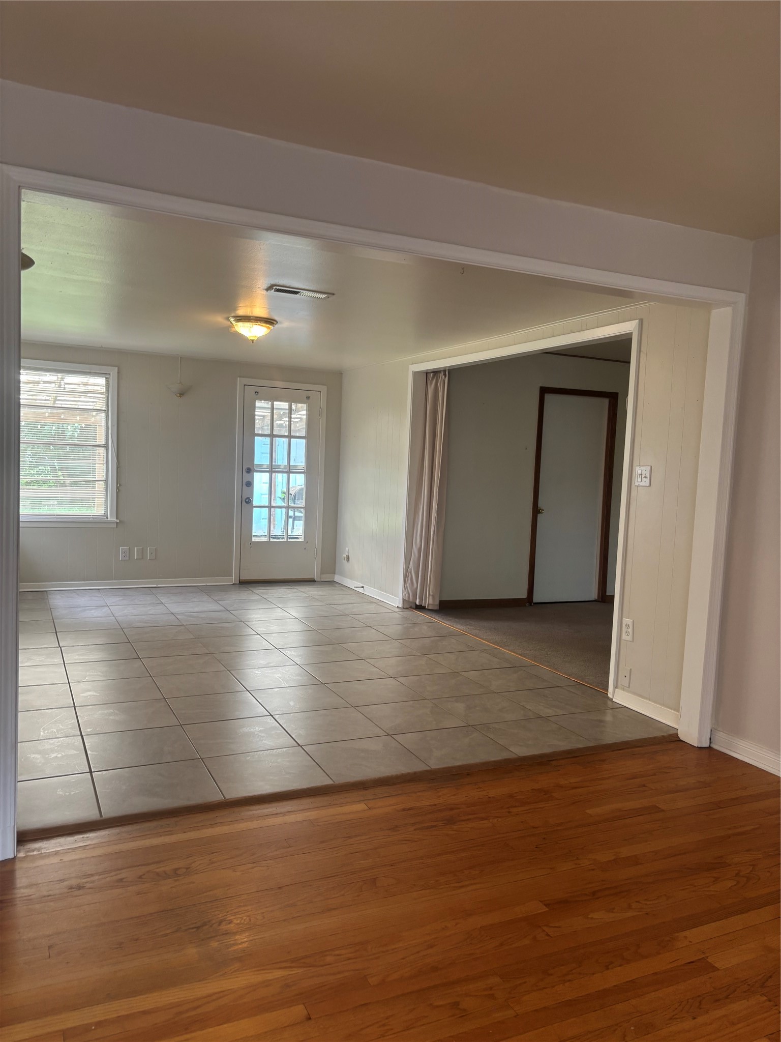 4713 Saxon Street Property Photo 6