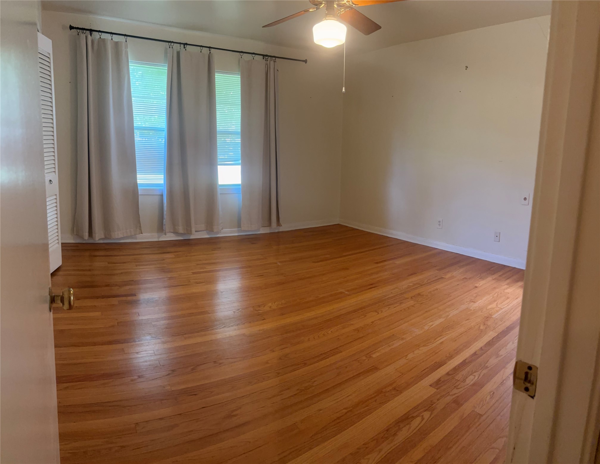 4713 Saxon Street Property Photo 14