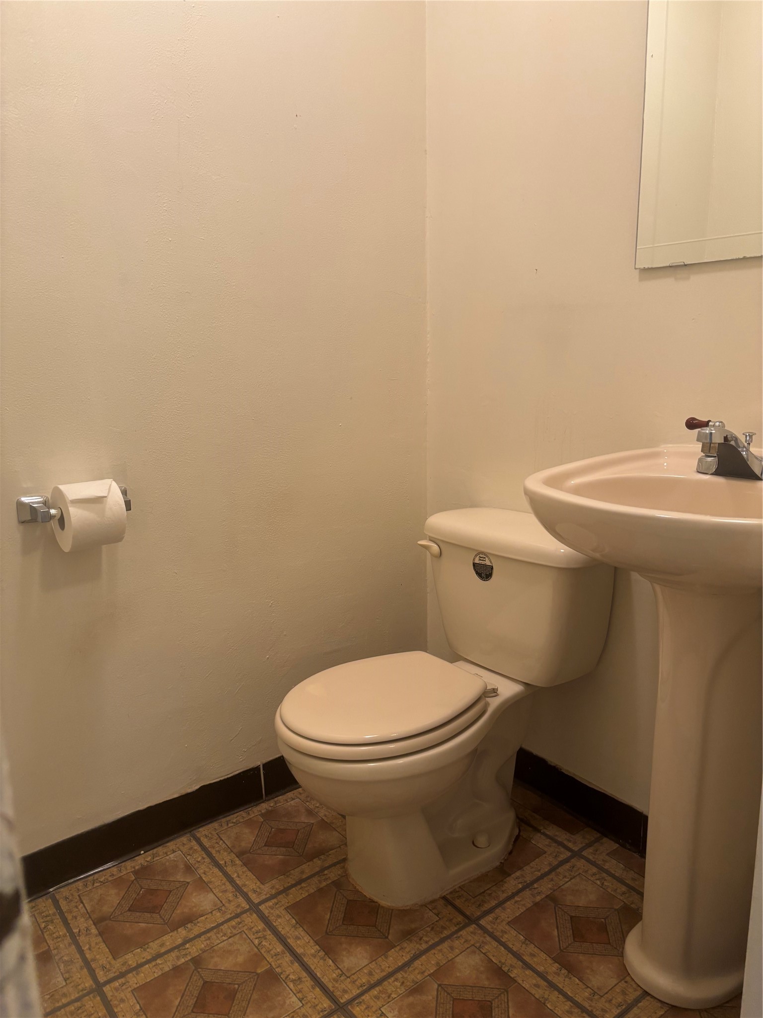 4713 Saxon Street Property Photo 18
