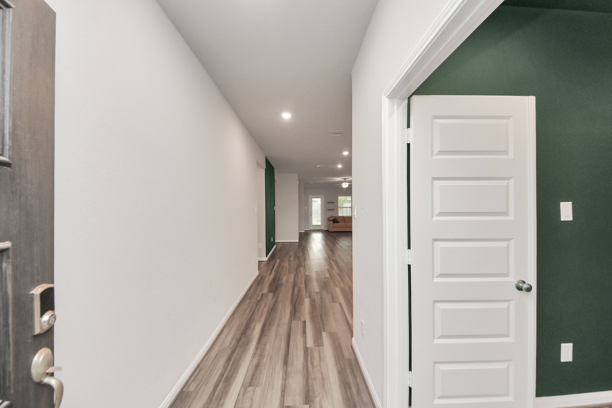 518 Ellwood Terrace Lane Property Photo 3