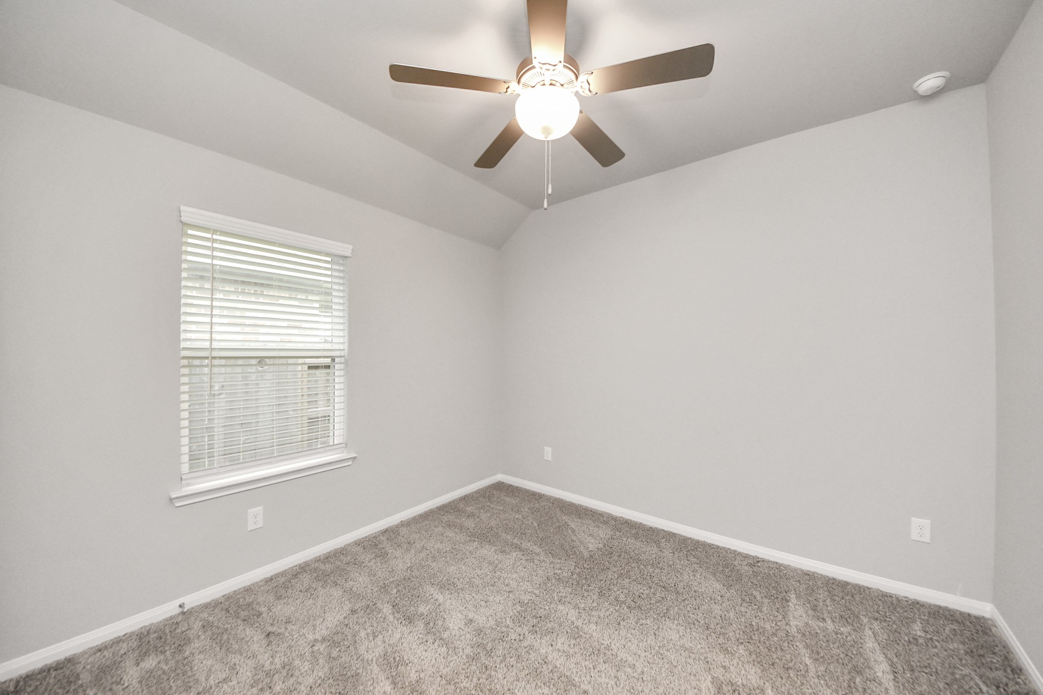 518 Ellwood Terrace Lane Property Photo 27