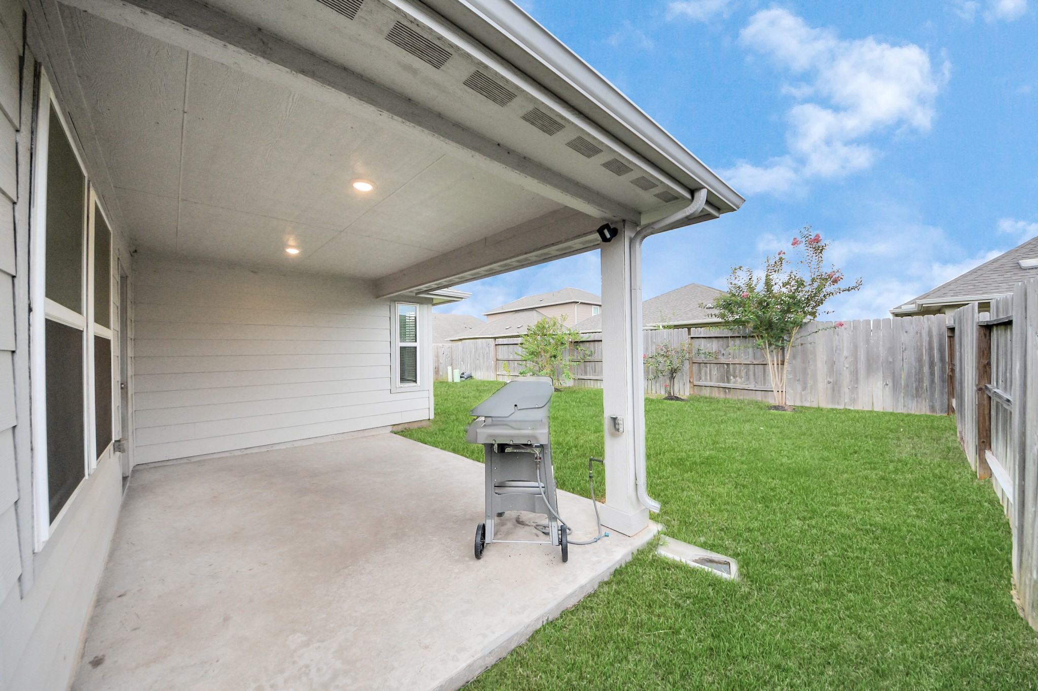 518 Ellwood Terrace Lane Property Photo 34