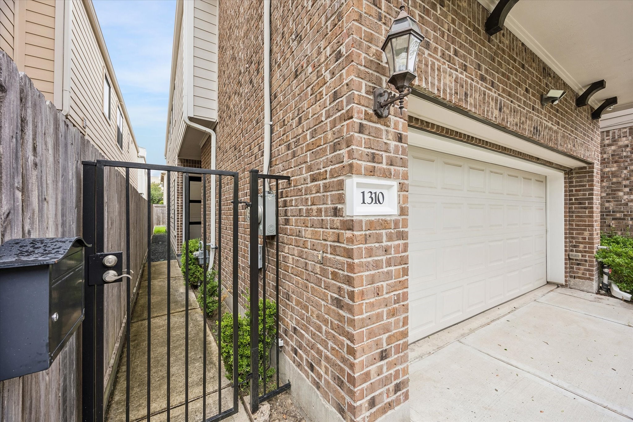 1310 Malone Street Property Photo 32