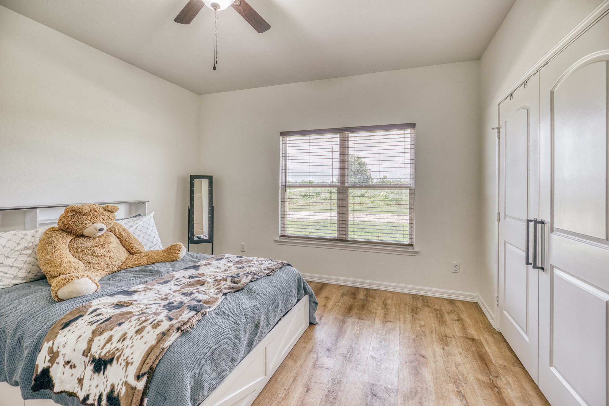 12817 S Fm 908 Property Photo 16