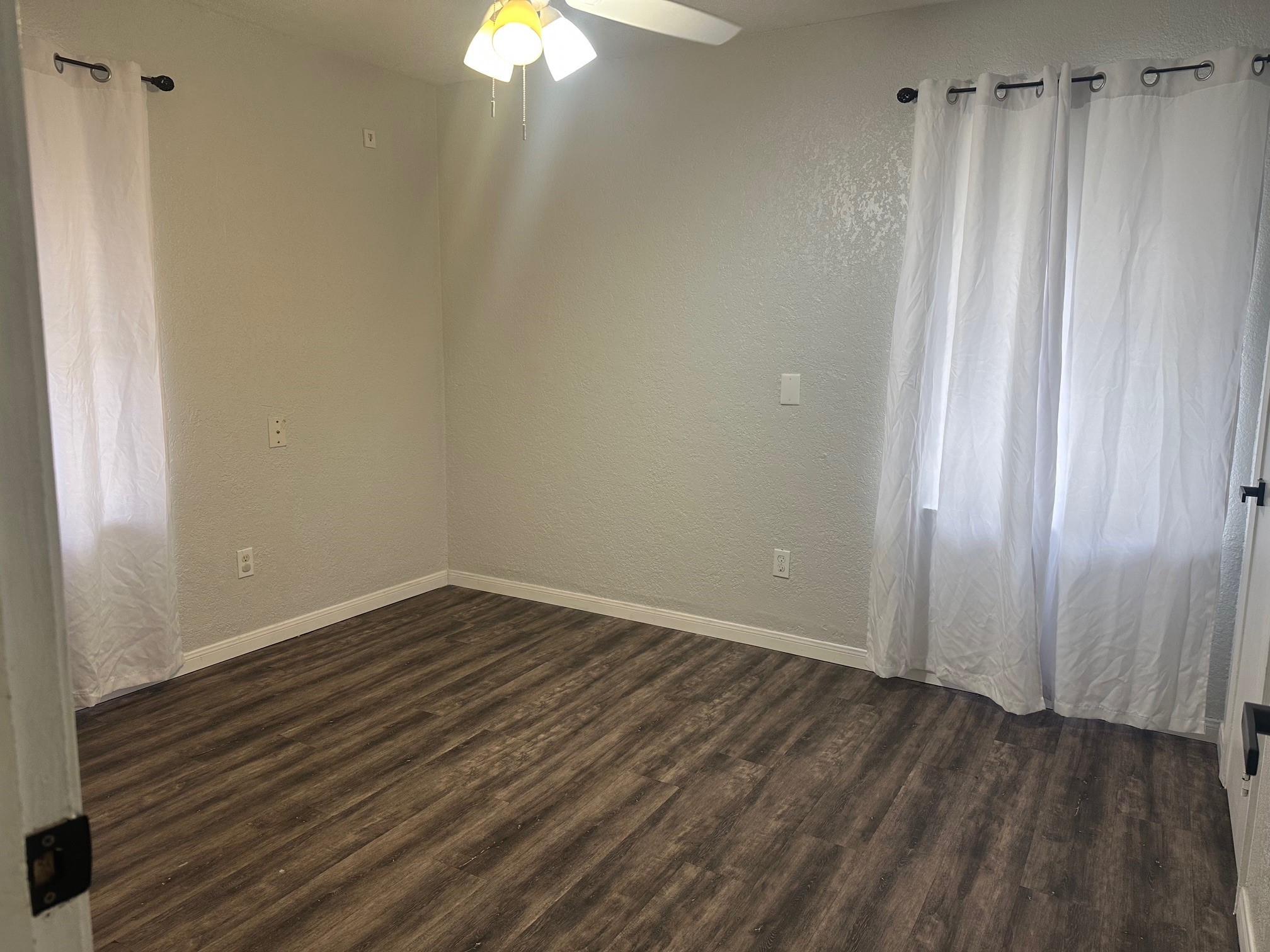 208 Walnut Street Property Photo 6