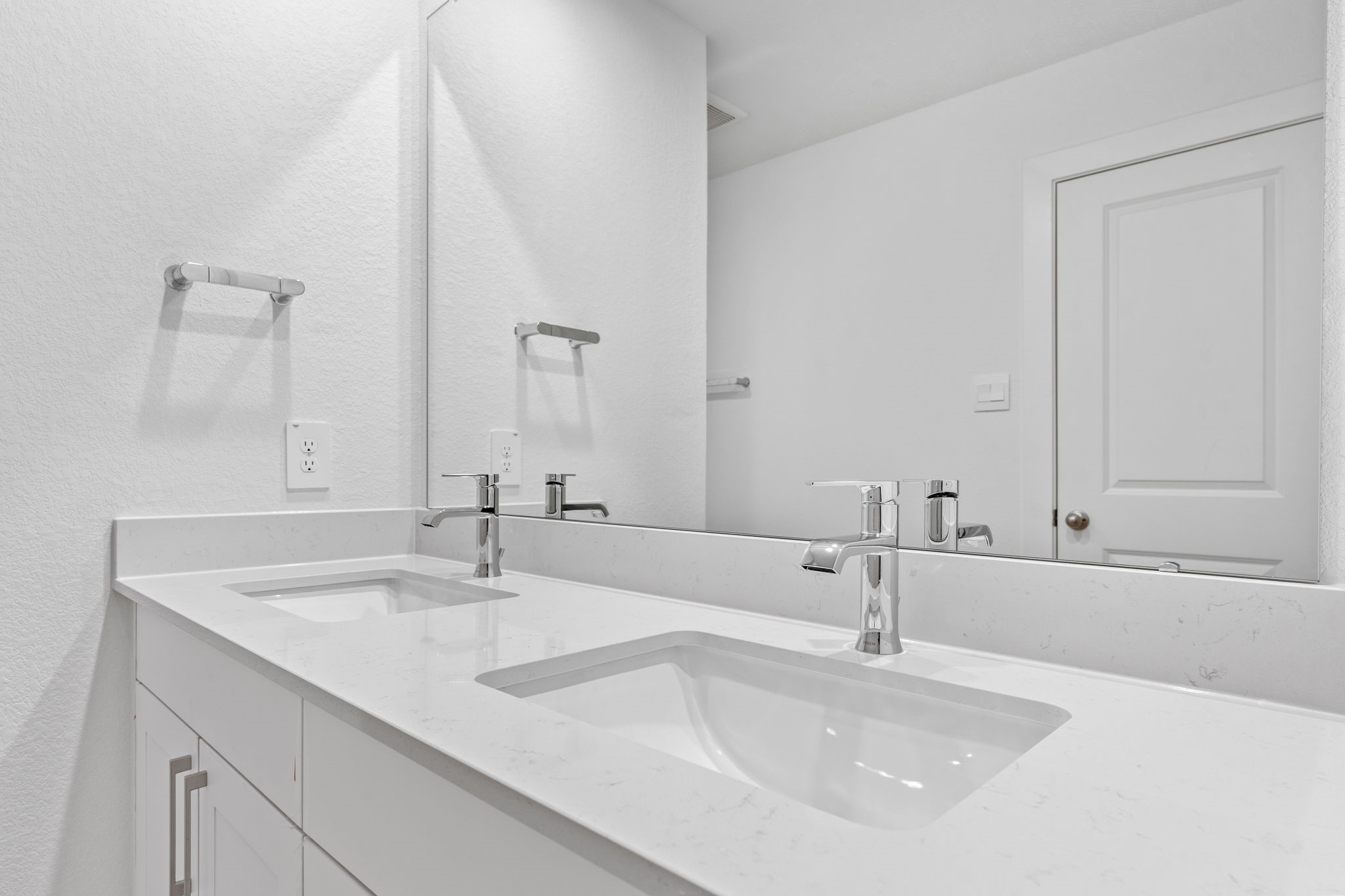 1730 Revolution Way Property Photo 34