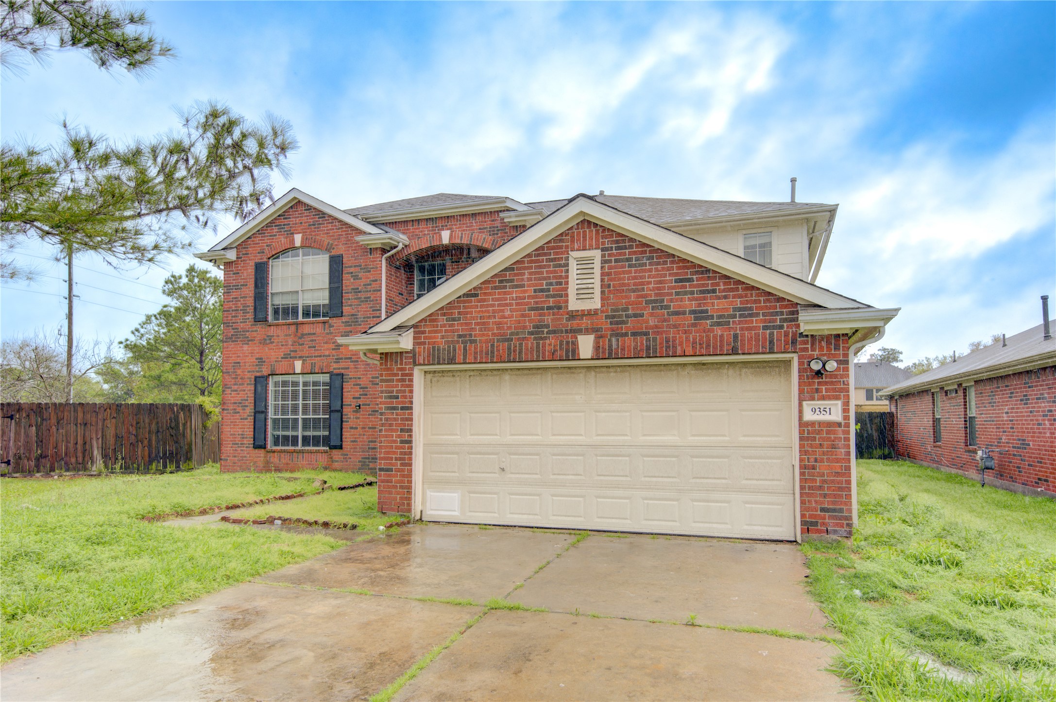 9351 Royal Way Property Photo