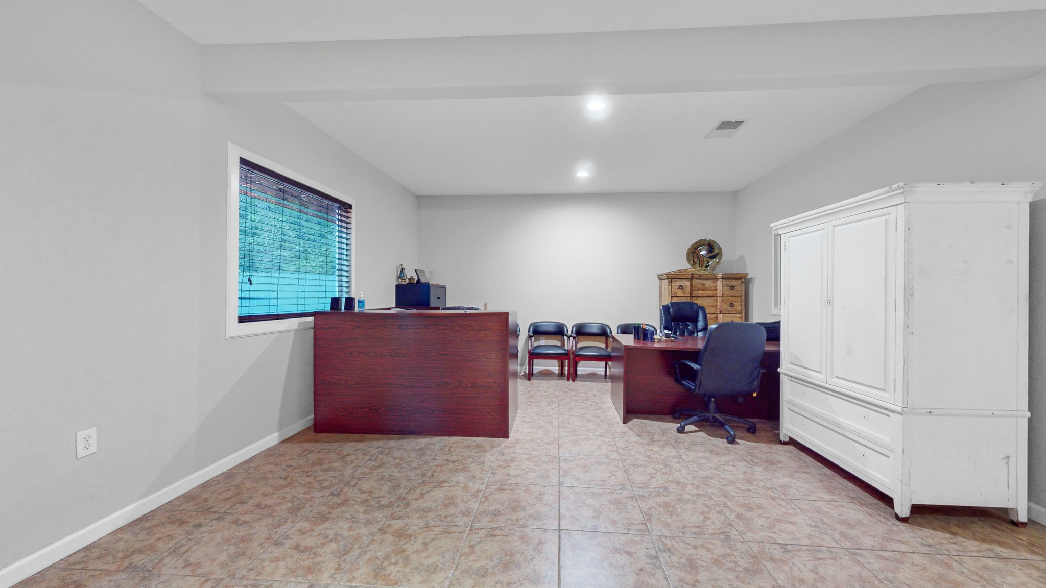 28711 Robinson Road Property Photo 7