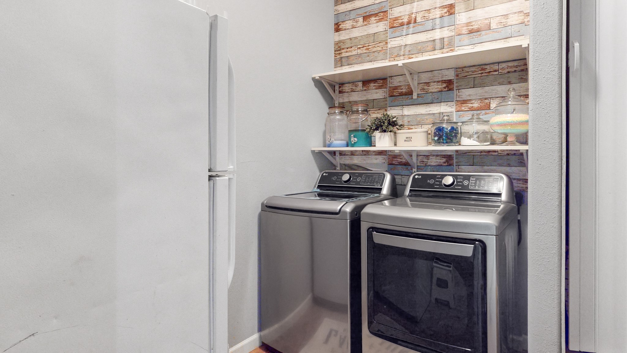 28711 Robinson Road Property Photo 18