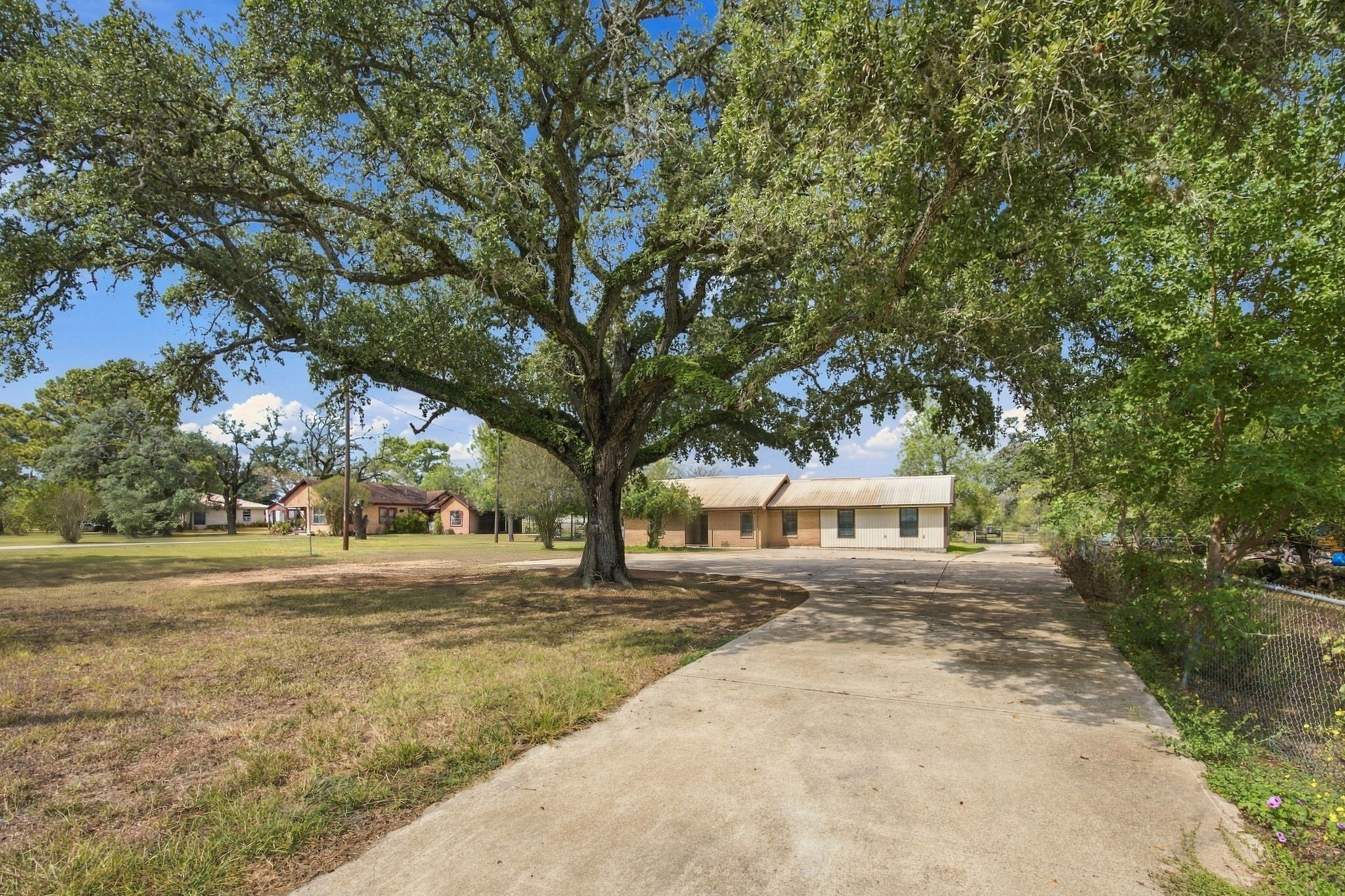 4959 Highway 90 Property Photo 4