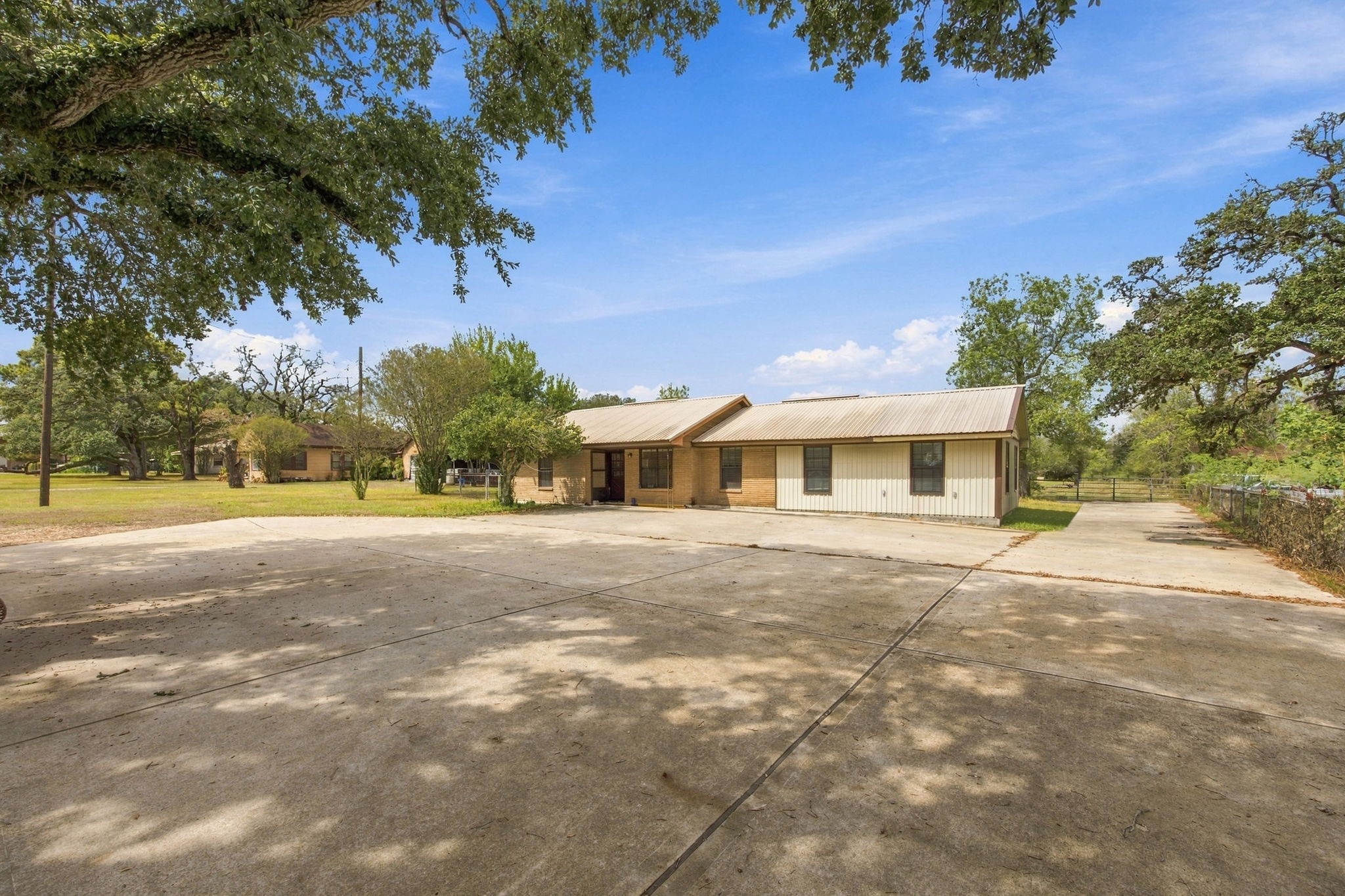 4959 Highway 90 Property Photo 7